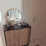 Wohnung Mit Balkon Im Herzen Hannovers